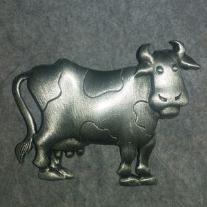 Adorable Pewter Finish Cow Pin Signed JJ 1988